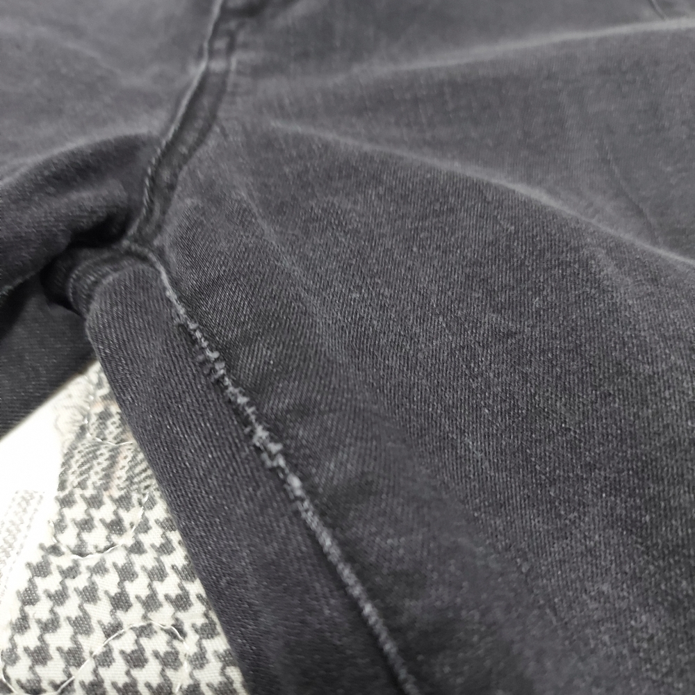 Guess jeans and shirt - Picture 10 of 15
